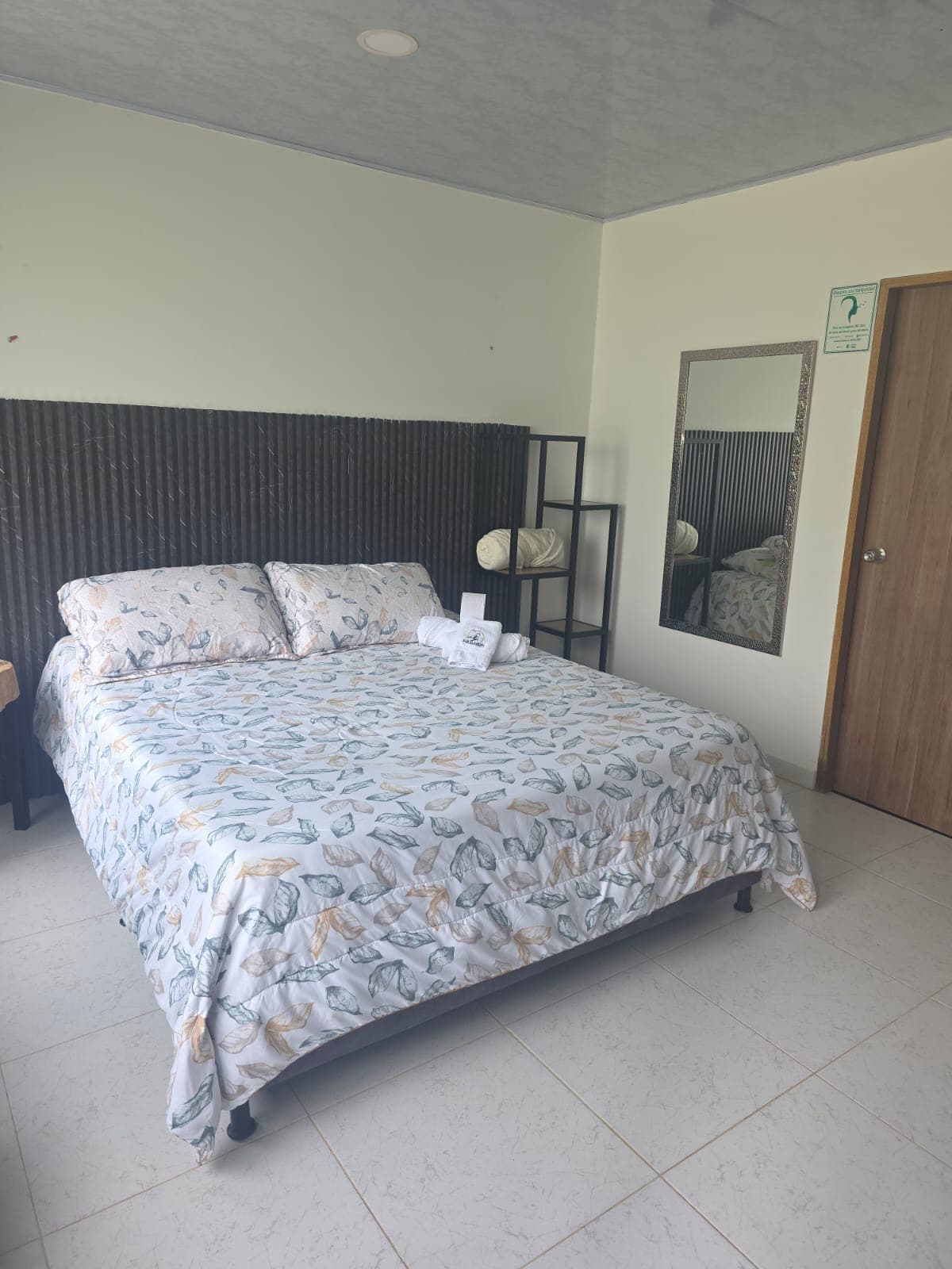 Habitación 4 · 4 personas
