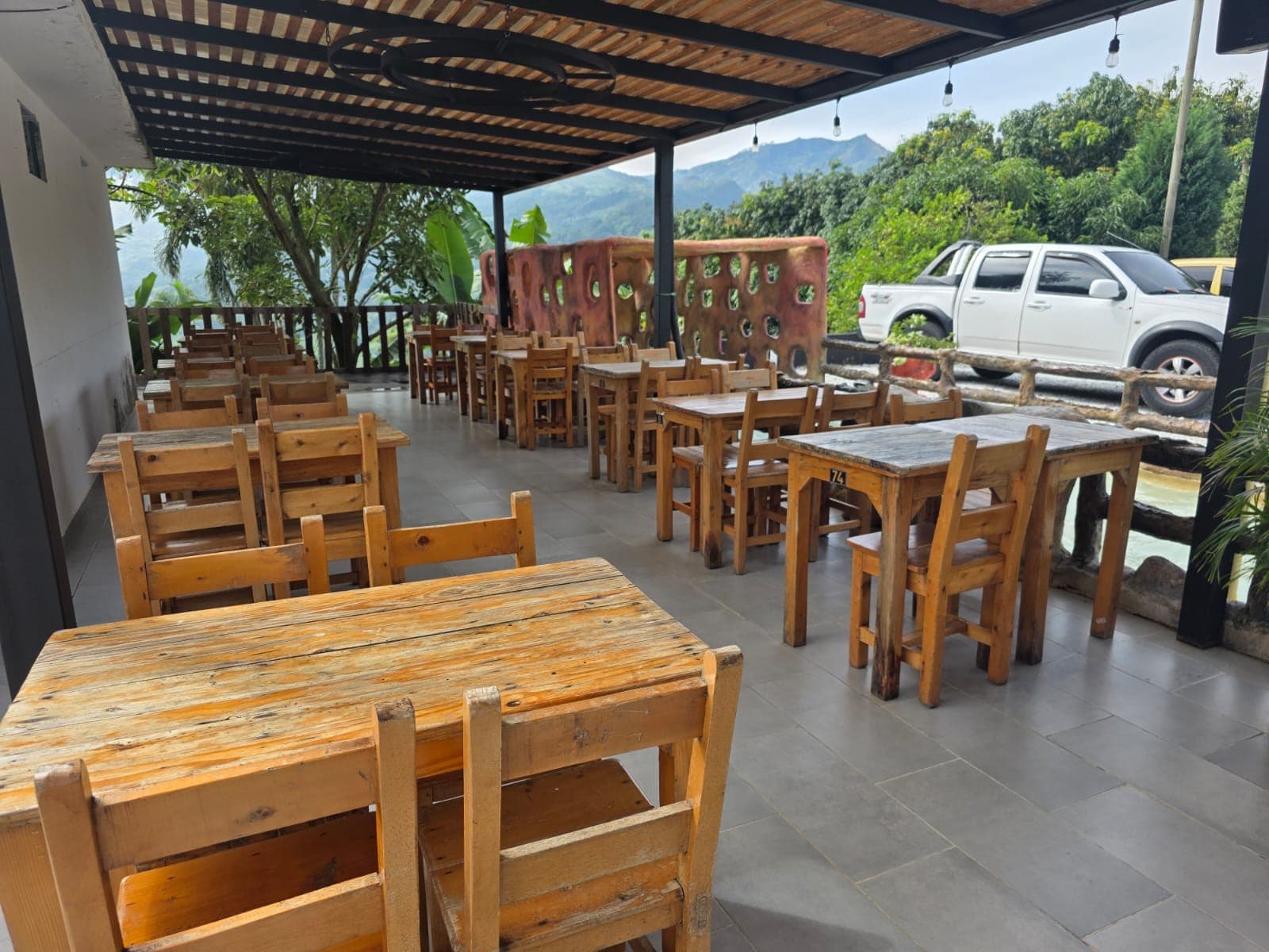 Terraza 3 · 70 personas